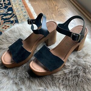 Seychelles Black Suede Heel size 7.5, never worn